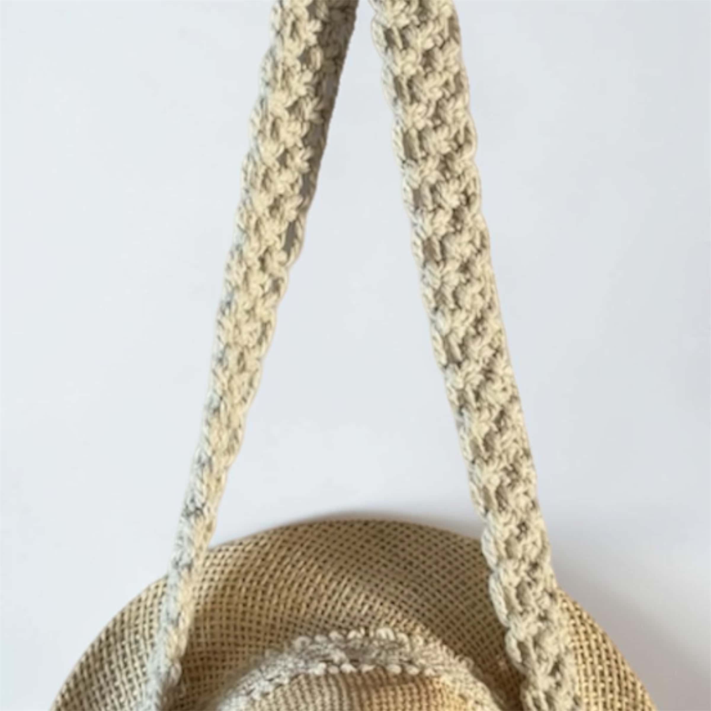 PORTE-CHAPEAU EN MACRAME AVEC SUPPORT FER A CHEVAL